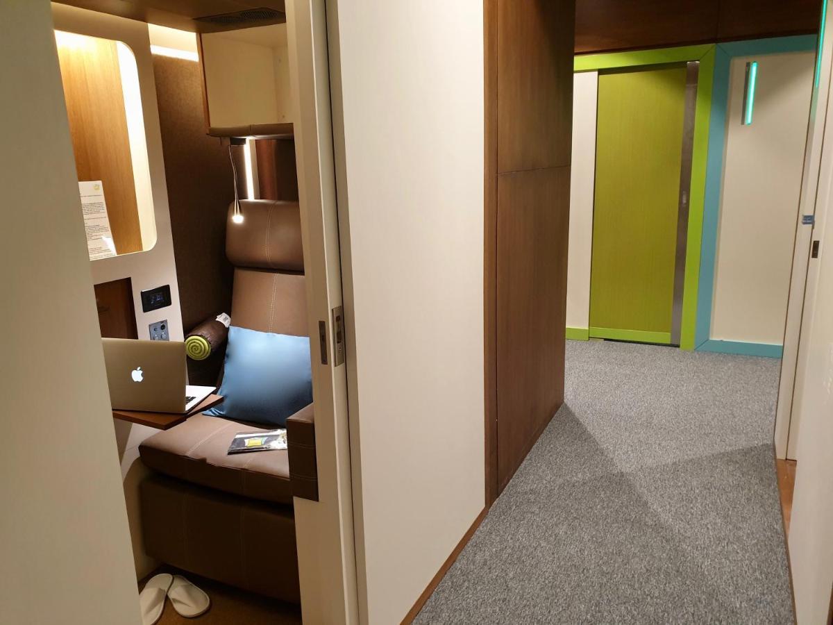 Hotel cápsula Sleep 'n Fly Sleep Lounge, C-gates Terminal 3 - Transit Only *
