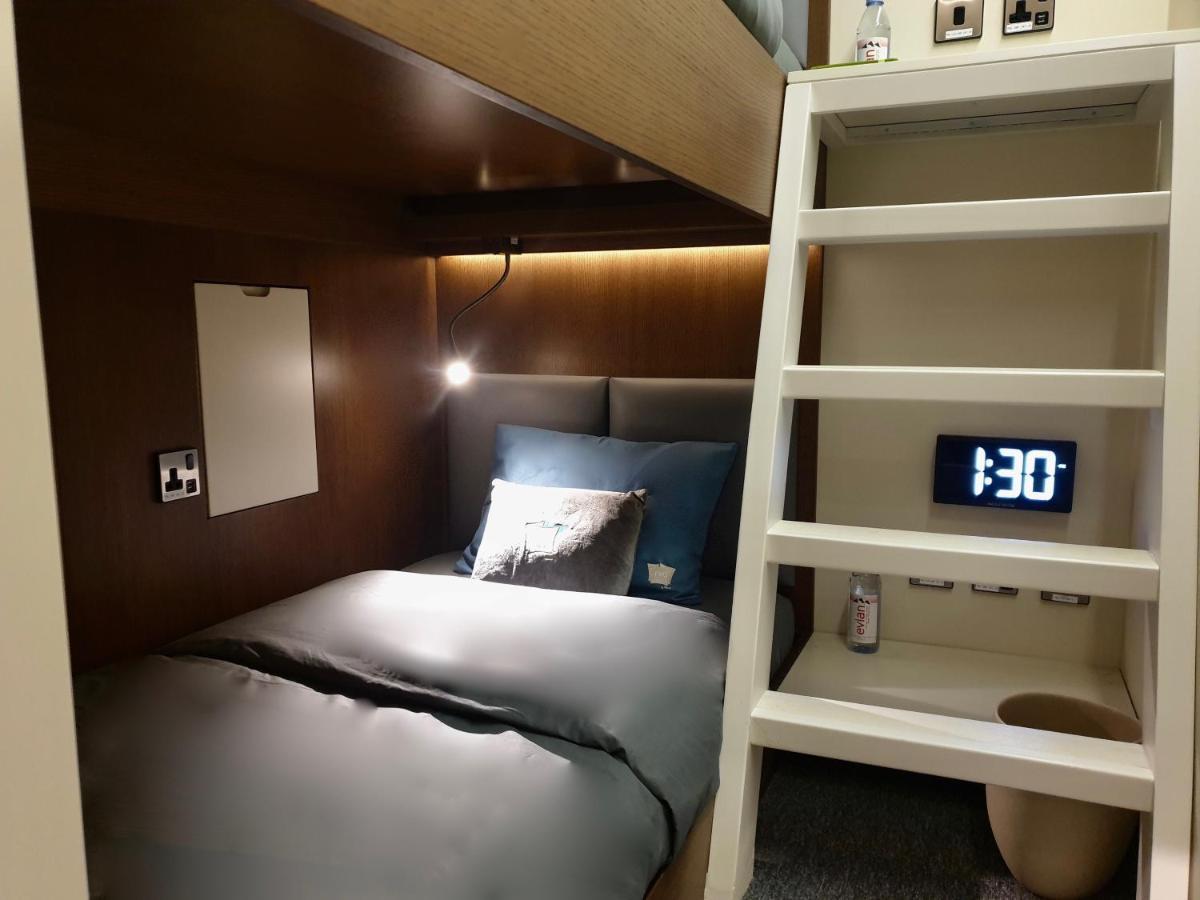 Sleep 'n Fly Sleep Lounge, C-gates Terminal 3 - Transit Only Hotel cápsula *