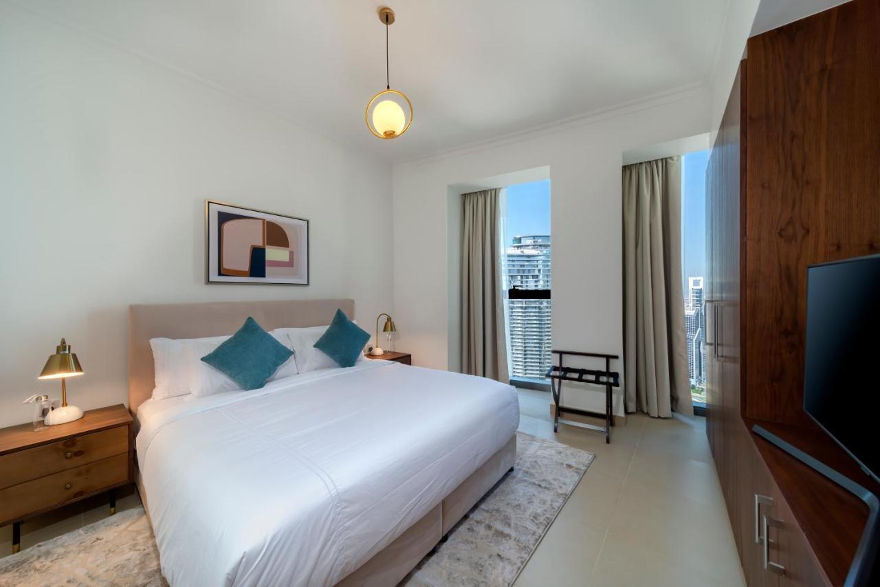 Full Burj Khalifa View: Atlas Homestays - 03 Bedroom At Burj Vista 5005 Apartamento *