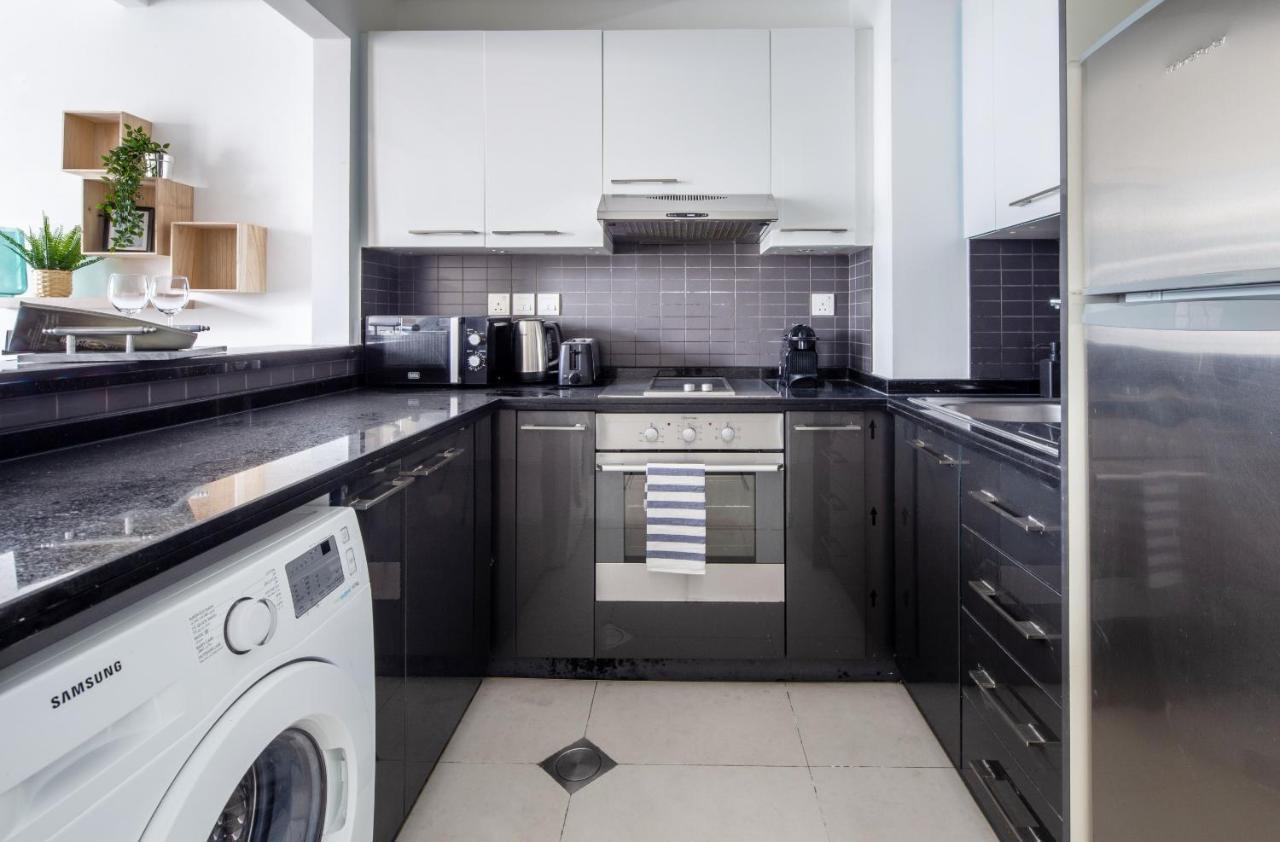 Frank Porter - Silverene Tower Apartamento