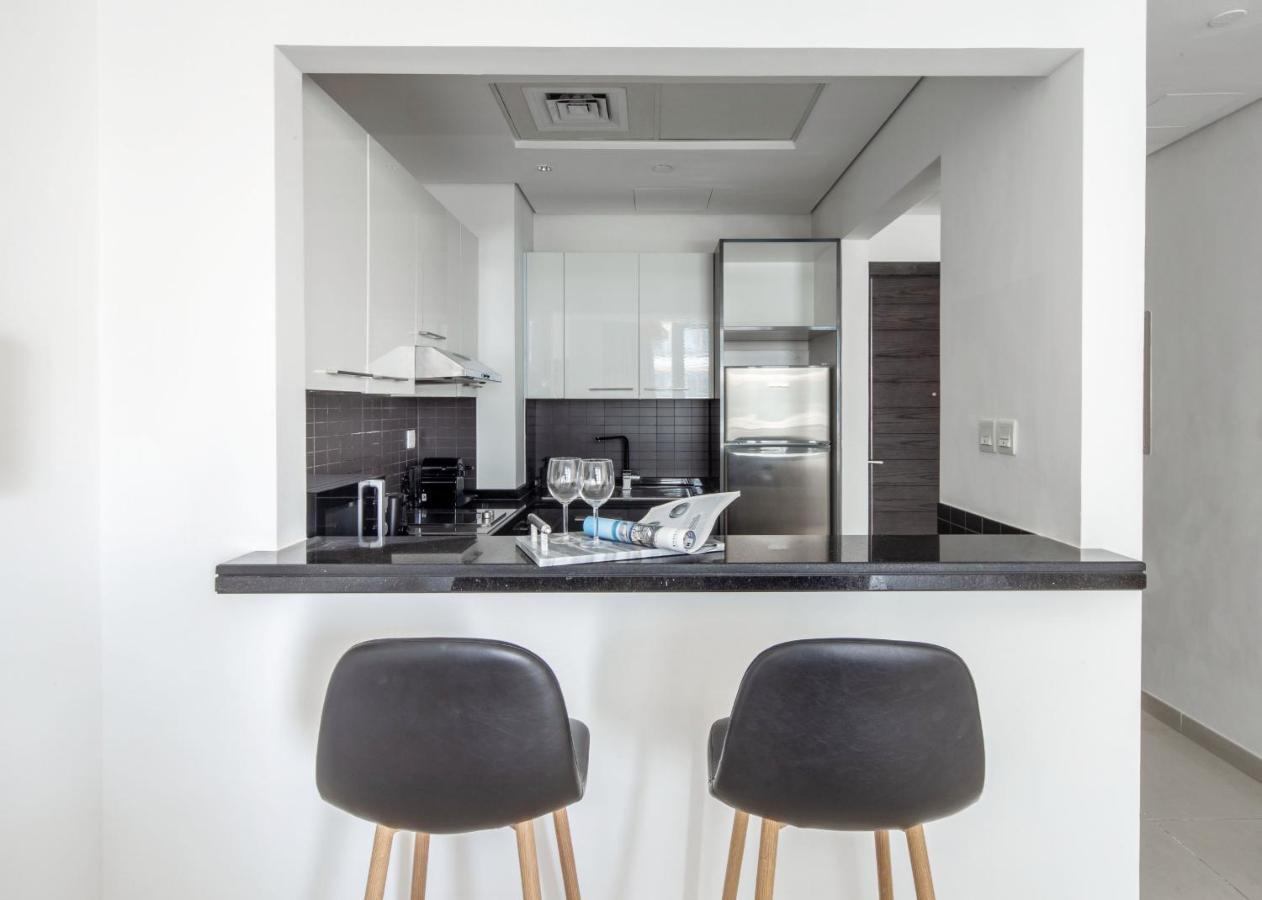 Frank Porter - Silverene Tower Apartamento Dubai