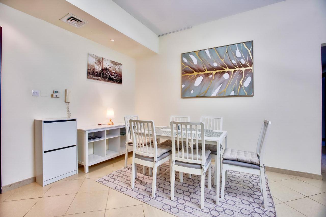 Apricus Holiday Homes - Beautiful 2 Bdrm Near Metro