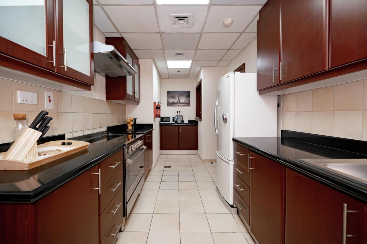 Apartemen Higuests - Modern Apt In Jbr With Pool, Gym, And Kid's Area