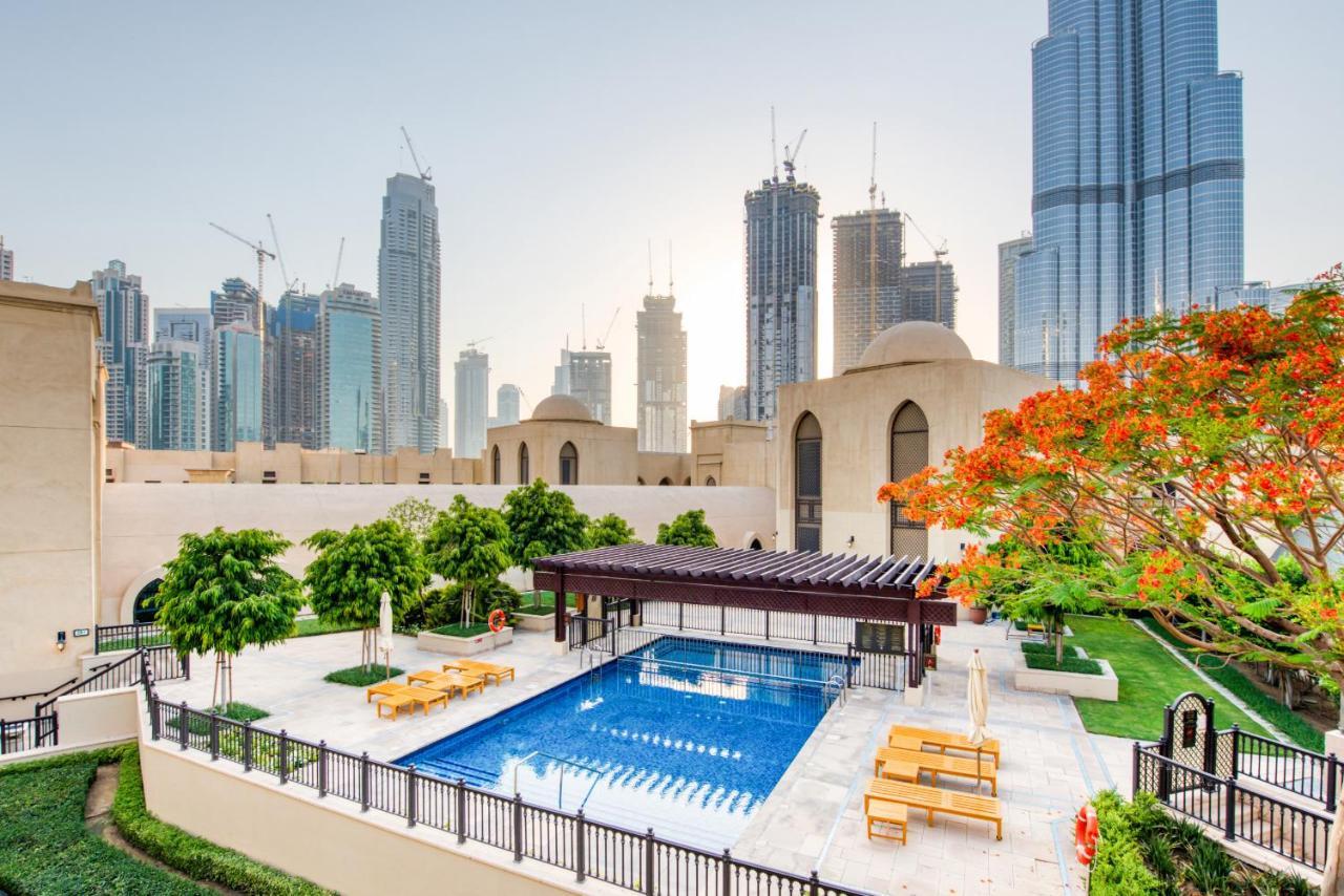 Maison Privee - Opulent Apt Beside Mall W Burj Khalifa Views Apartamento Dubái