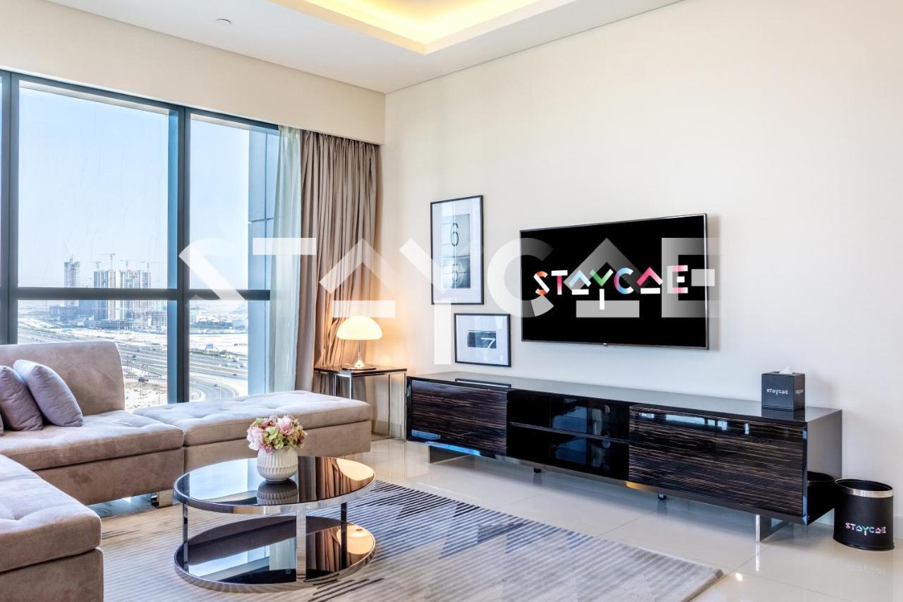 Staycae Paramount Towers