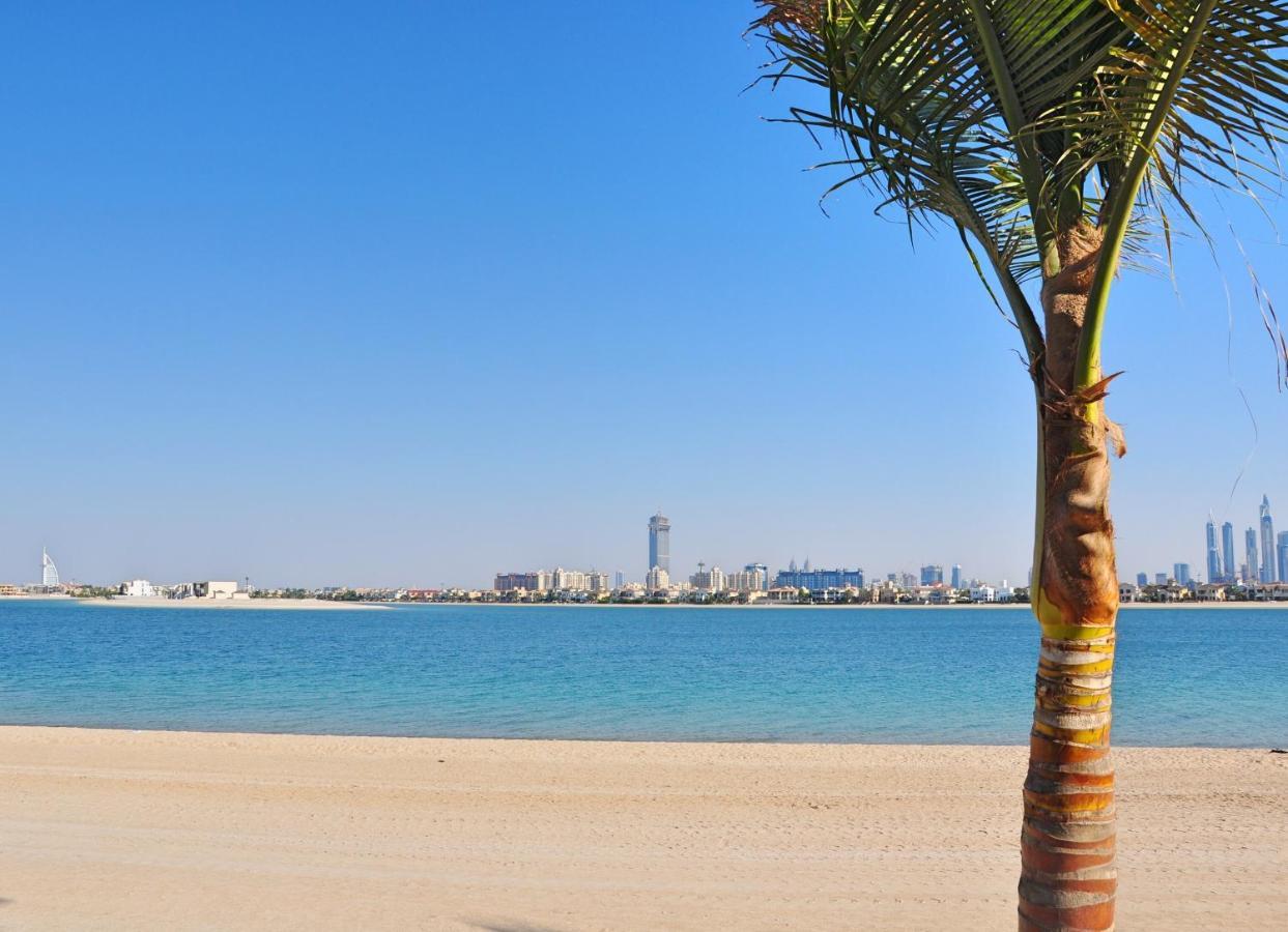 Spacious 4 Bd With Amazing Sea View *