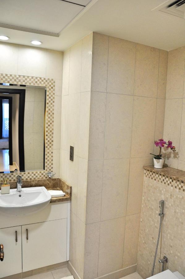 Apartment Spacious 4 Bd With Amazing Sea View *