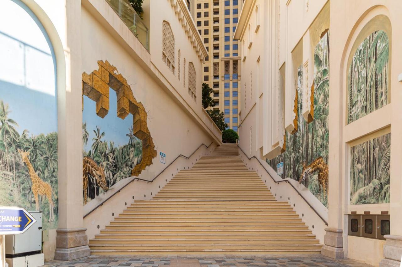 Frank Porter - Sadaf 4 * Dubai