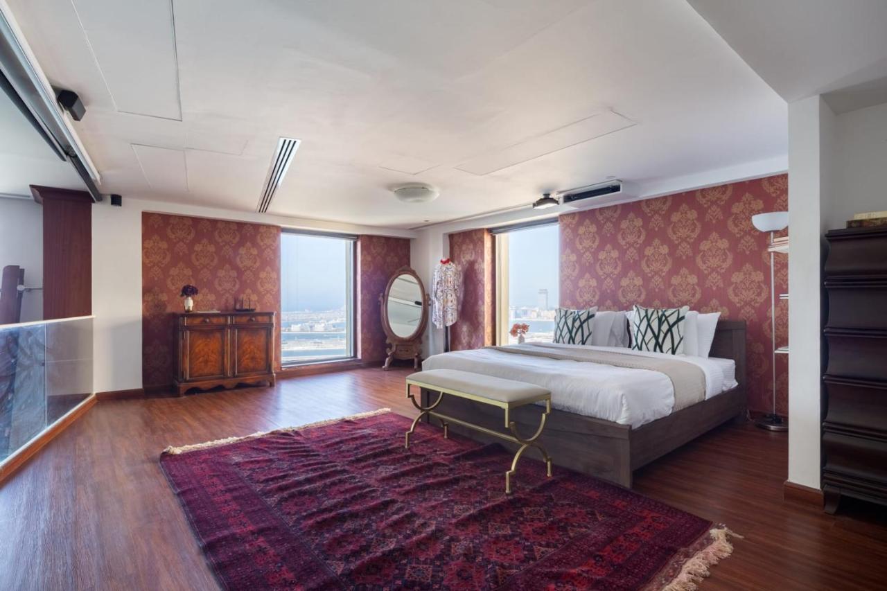 Frank Porter - Sadaf 4 *