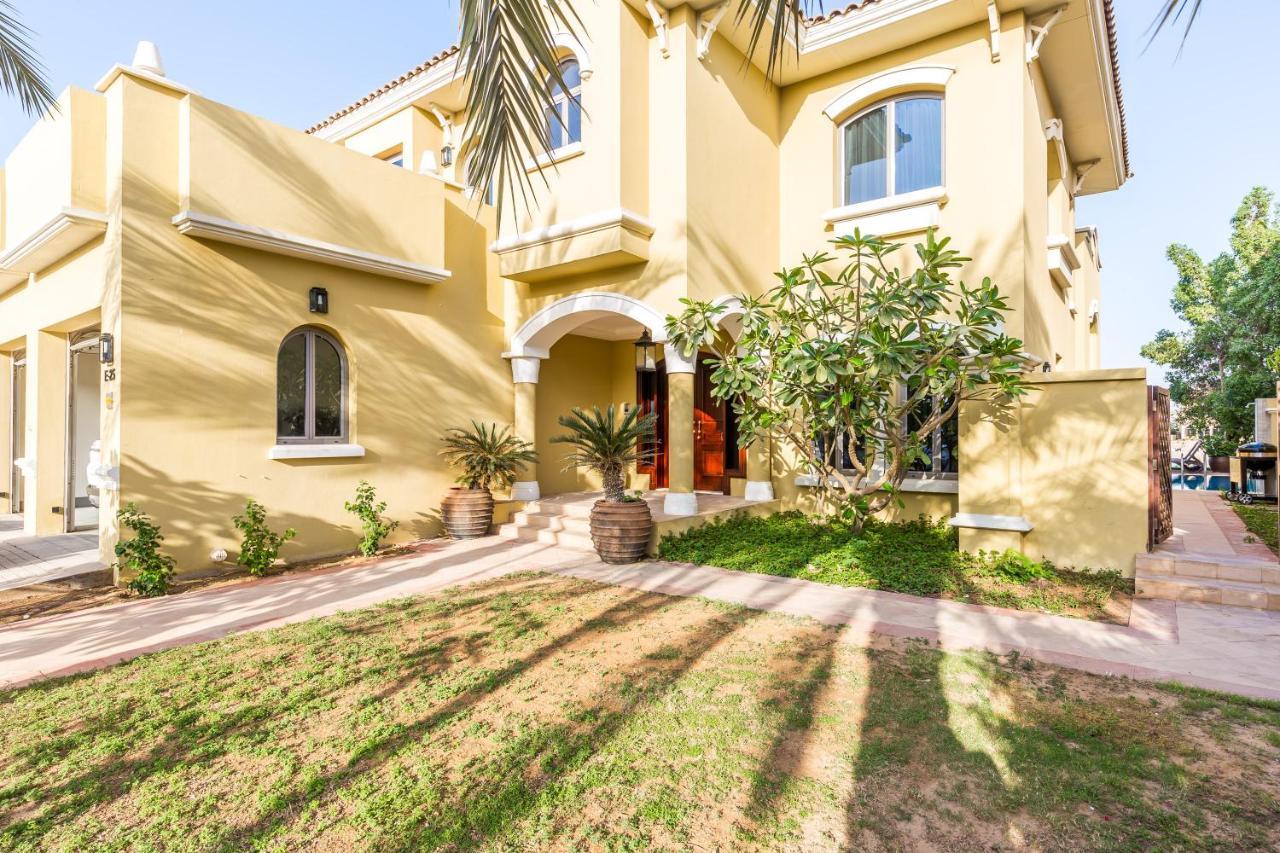 Chic 4br With Assistant And Private Pool On Palm Jumeirah By Deluxe Homes