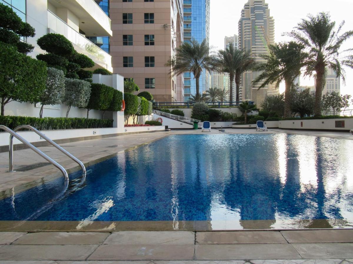 Frank Porter - Emirates Crown Tower Dubái