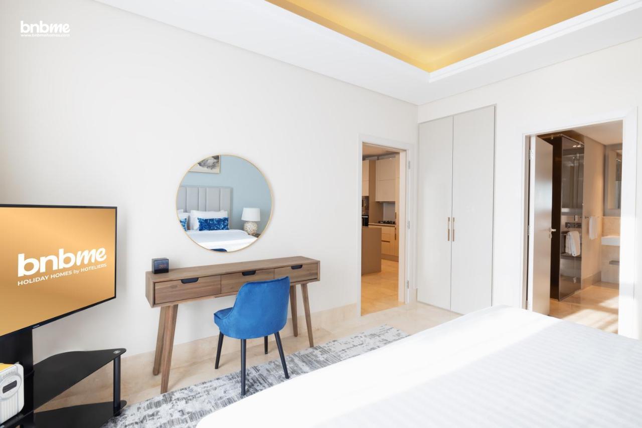 Bnbme - Th8 Palm Apartment Dubai