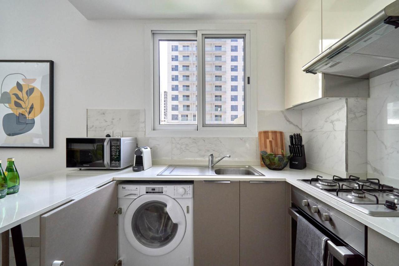 Stella Stays Pristine Studio Jvc Large Terrace Apartment Dubai