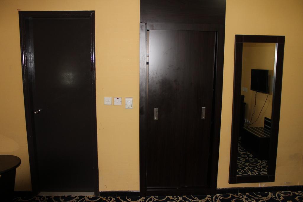 Hotell Rafee 2*