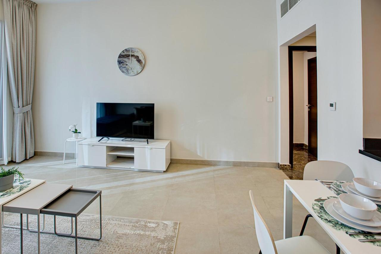 1bd In Sparkle Tower By Swarovsky Big Capacity