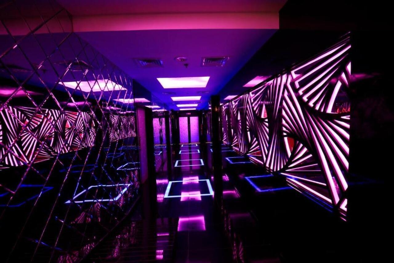 Hotel J5 Bur