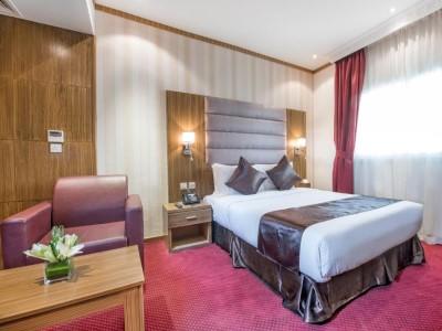 Royal Tulip Llc Hotel Dubái