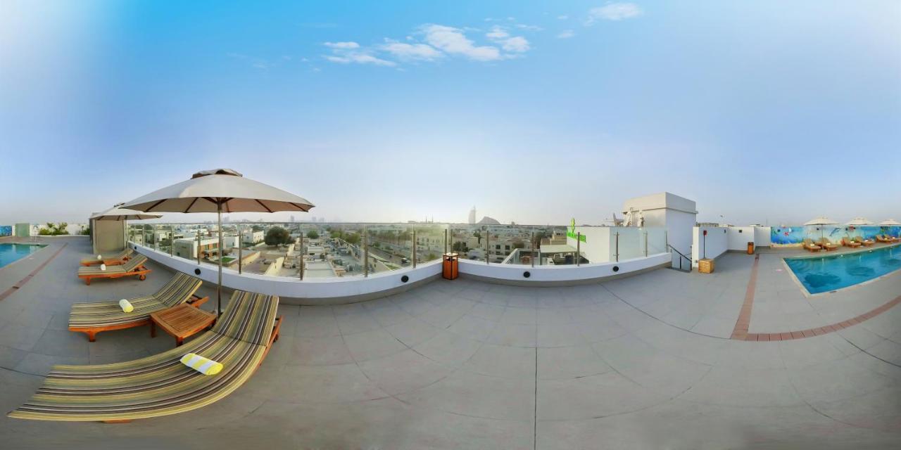 Lemon Tree Hotel, Jumeirah Hotel