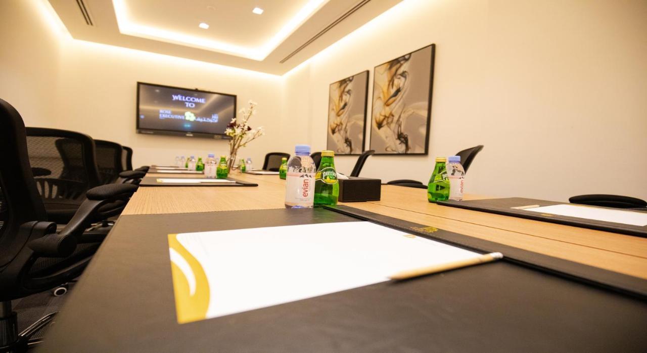 Rose Executive - Dwtc 3*
