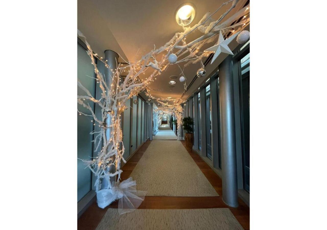 Appartement Address Mall Luxury & Spacious - Airbetter *