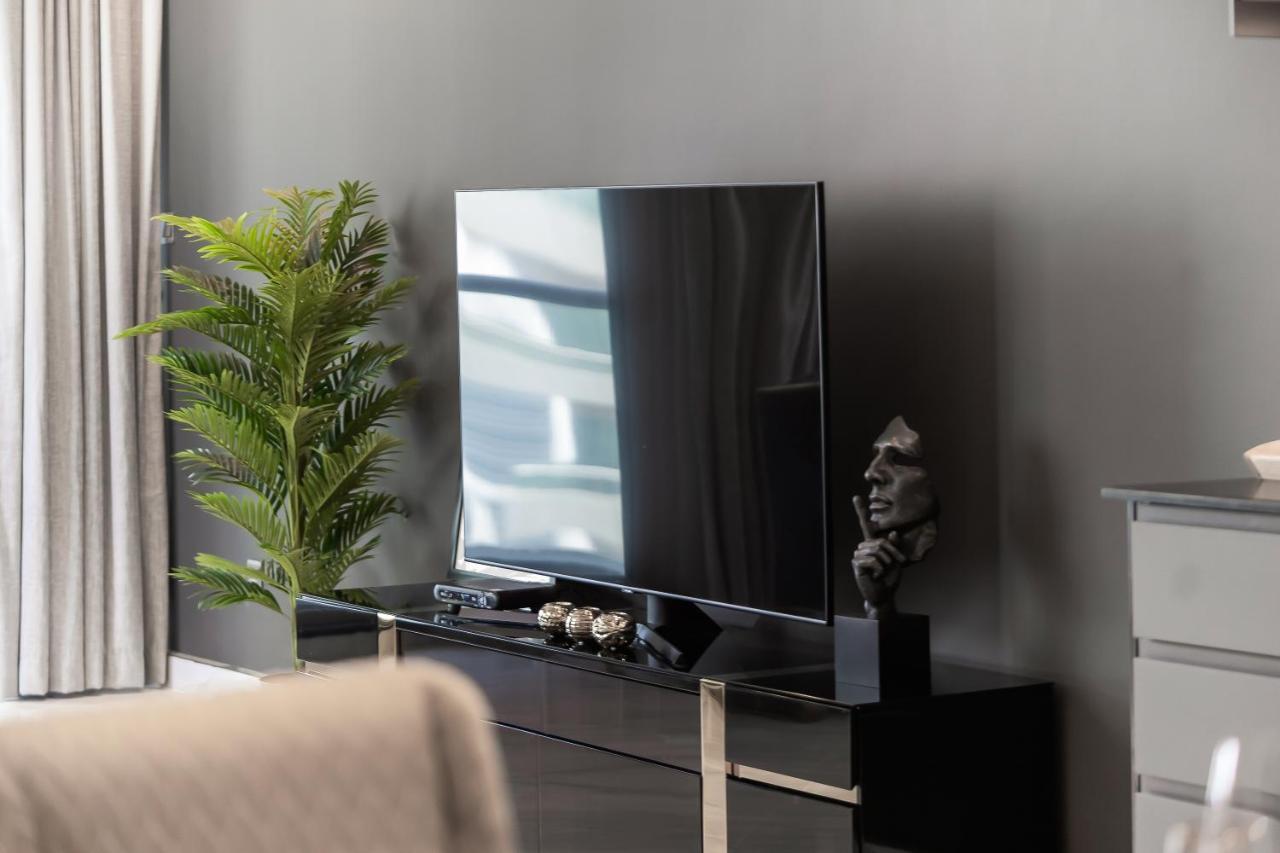 Higuests - Luxury Apartment, 10-min Walk To Harbor * Dubái
