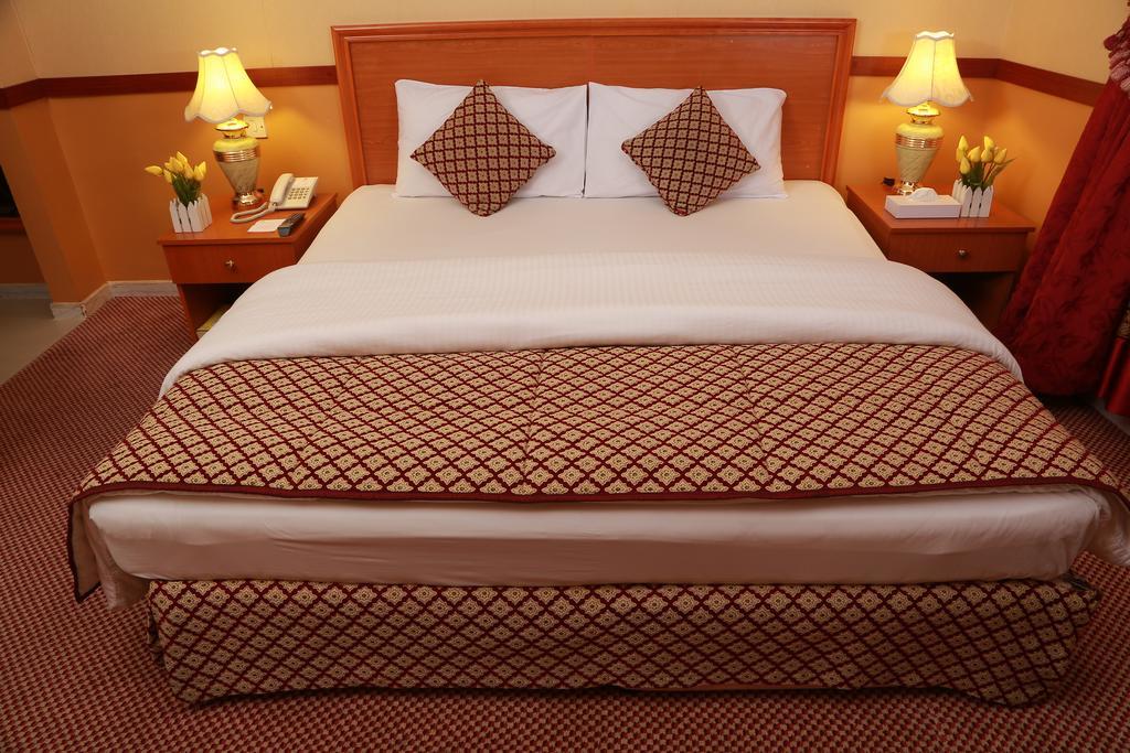 Sadaf Hotell