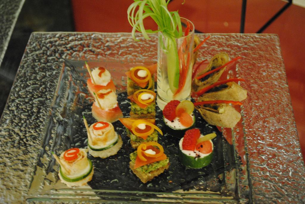 Raviz Center Point Hotel