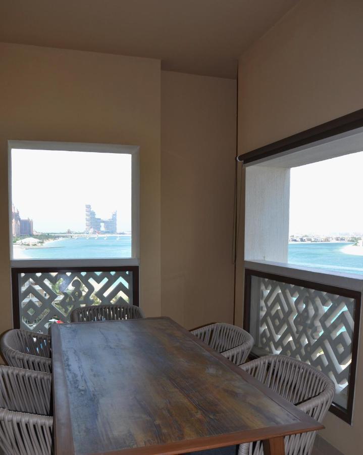 Apartment Spacious 4 Bd With Amazing Sea View *