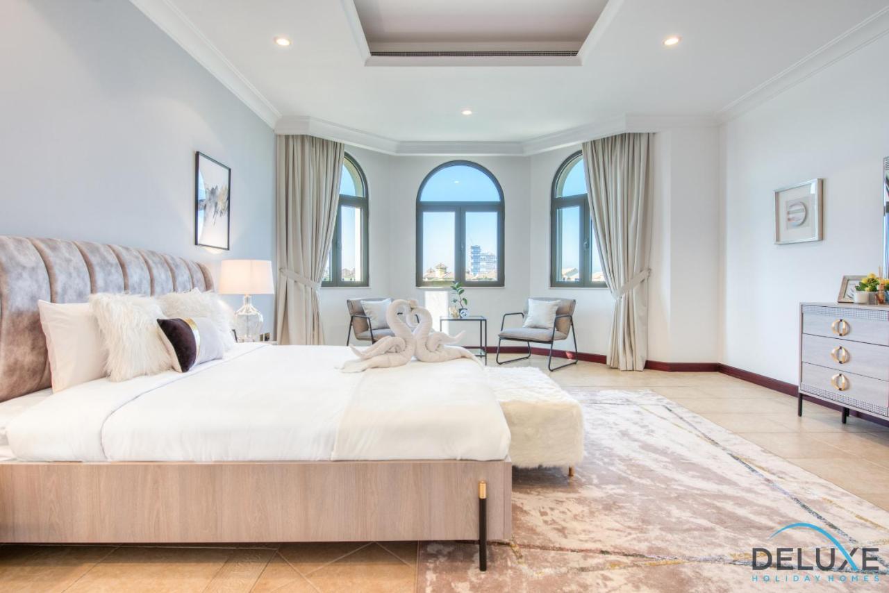Luxe 5br With Assistant's And Private Pool On Palm Jumeirah By Deluxe Homes *