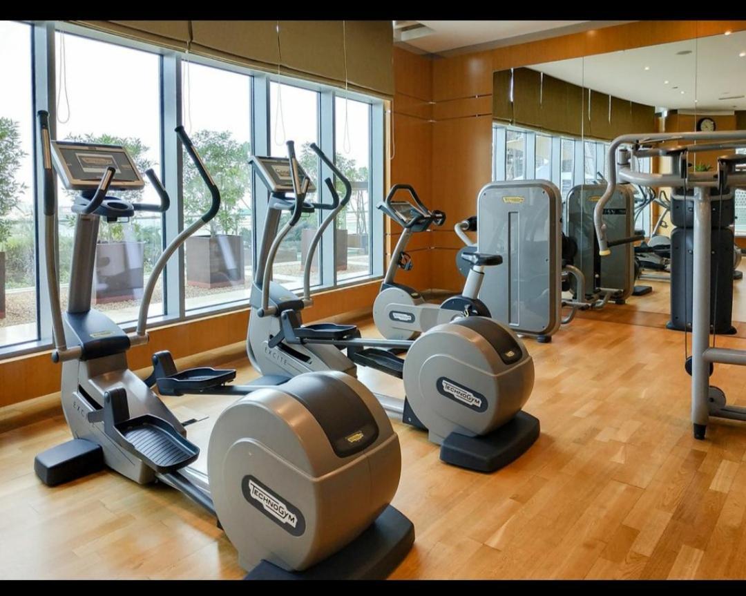 Apartamento Luxurious - Damac Mall Street