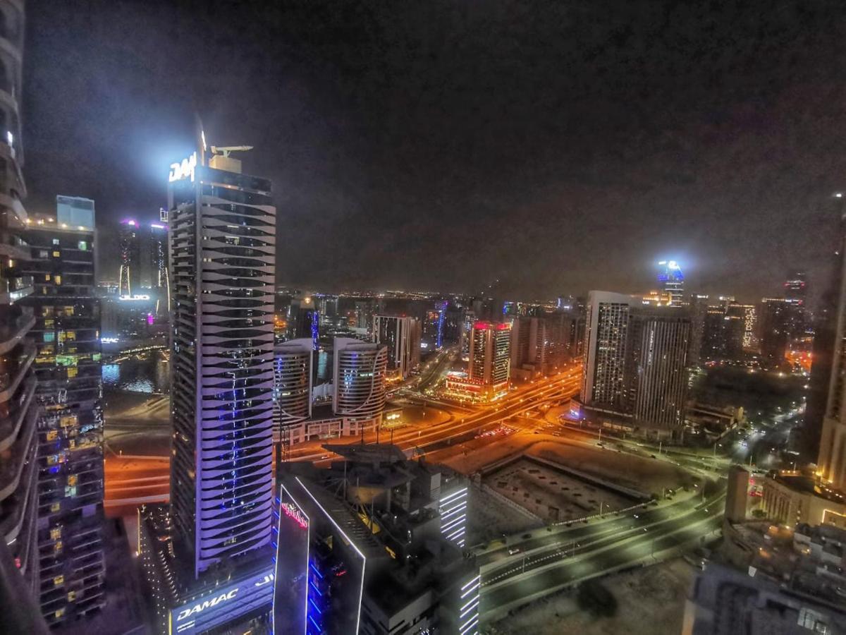 Apartamento Luxurious - Damac Mall Street *