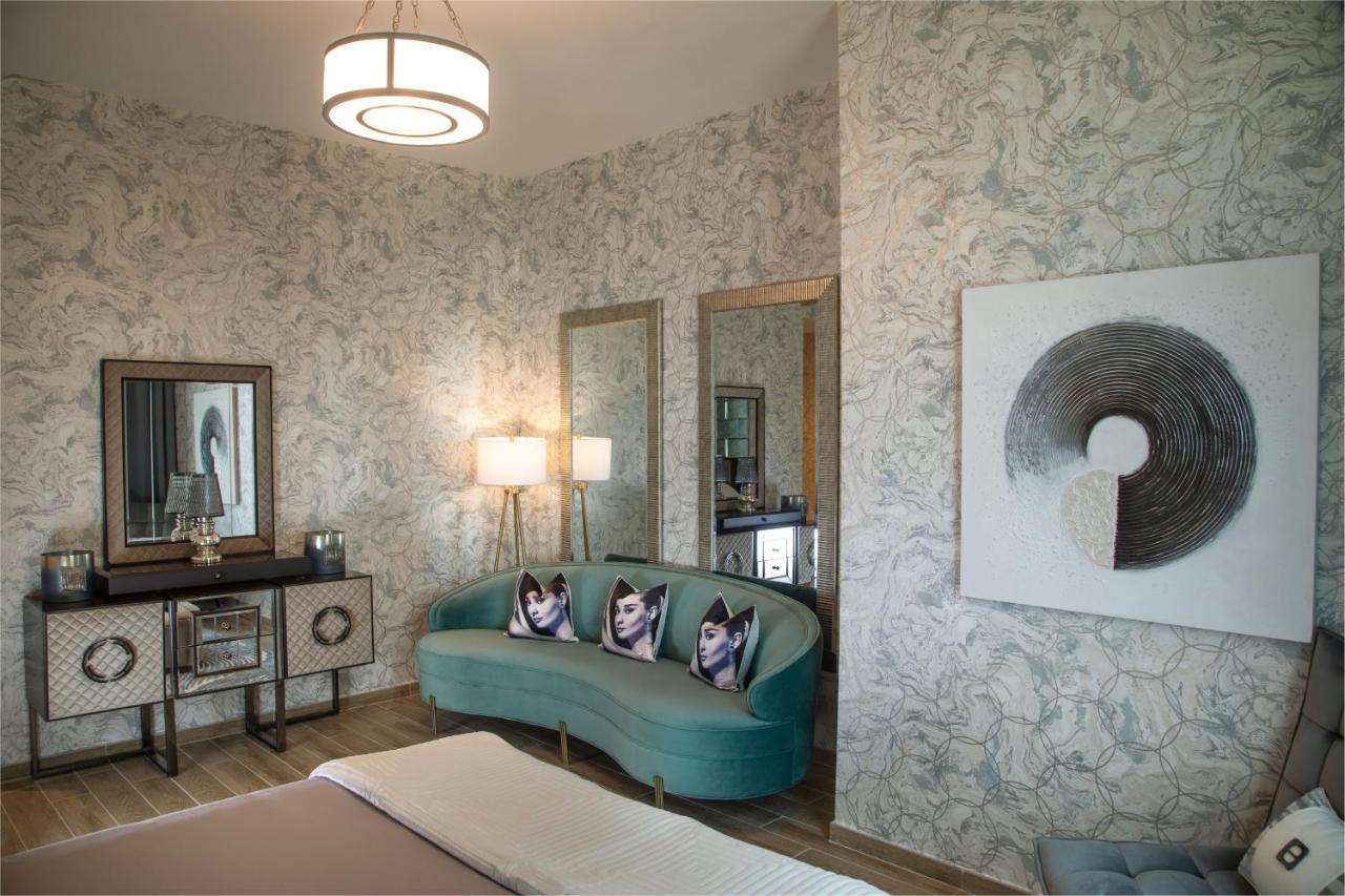Royal Club By Rvhr, Noora Tower, Al Habtoor City, Business Bay * Dubai