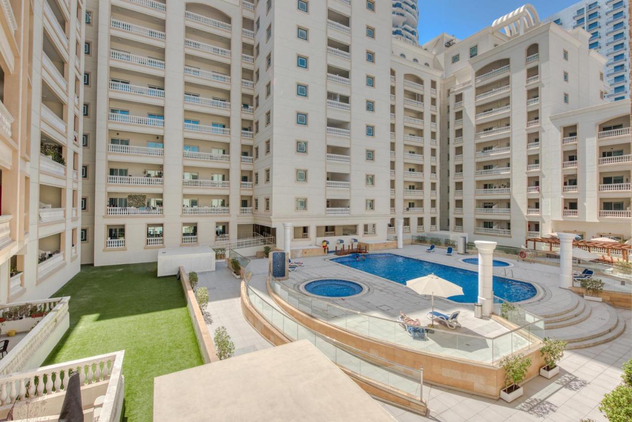 Pool View 2 Bedrooms At Plaza Residences Apartamento Dubai