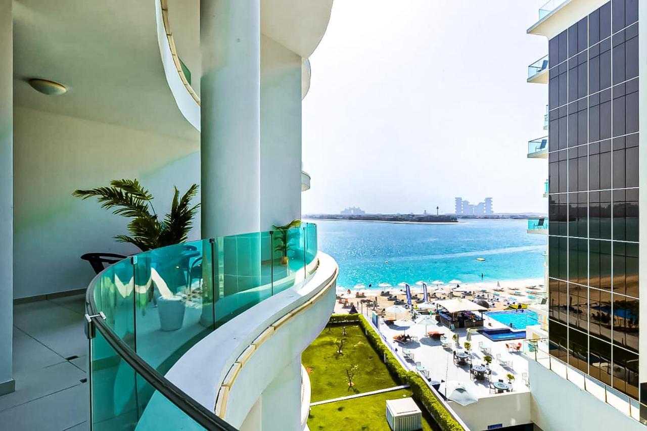 Palm Chateau *