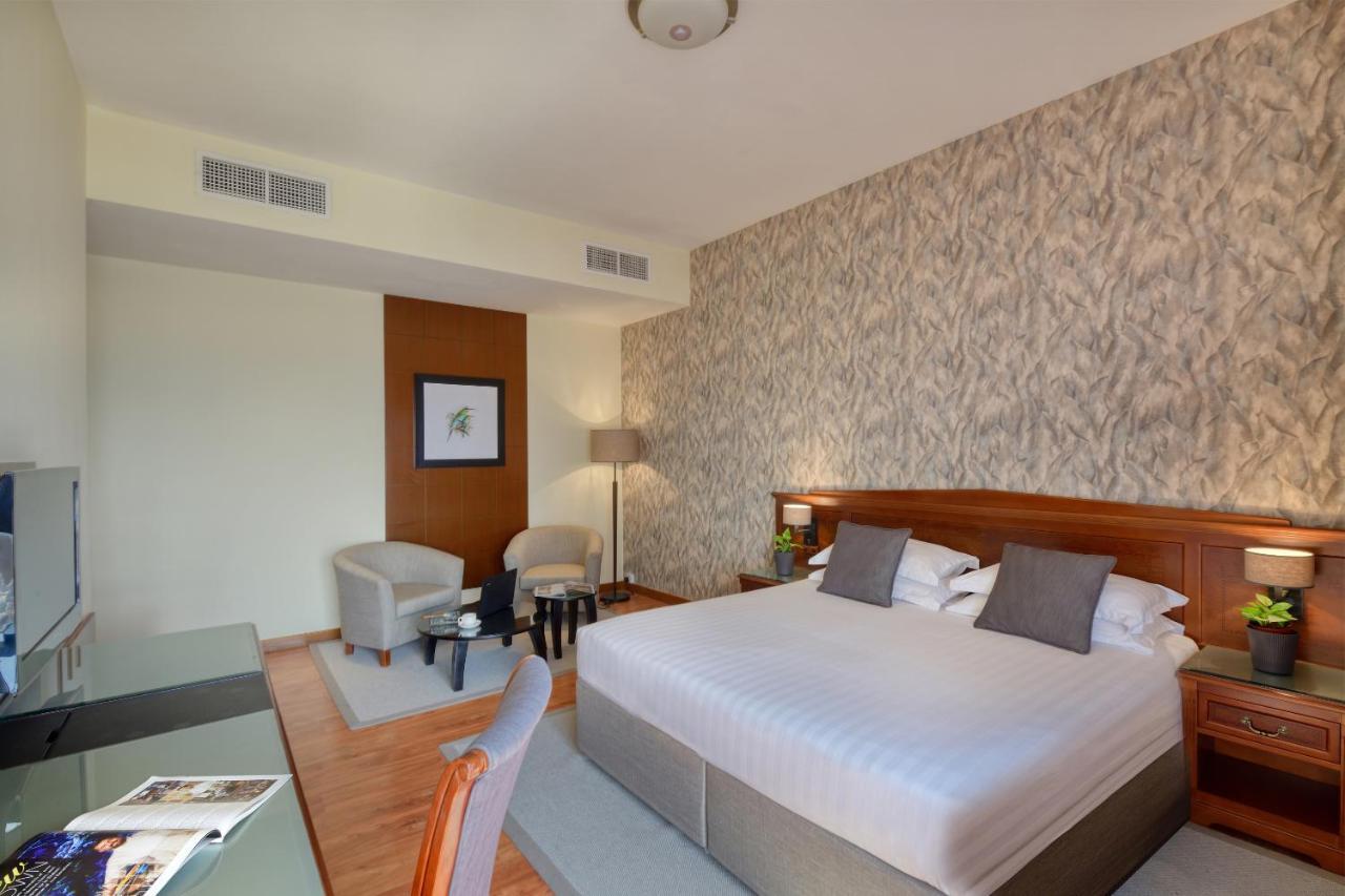 Hotell Majestic City Retreat