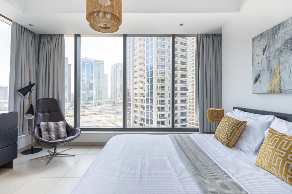 Frank Porter - Silverene Tower Appartement Dubai