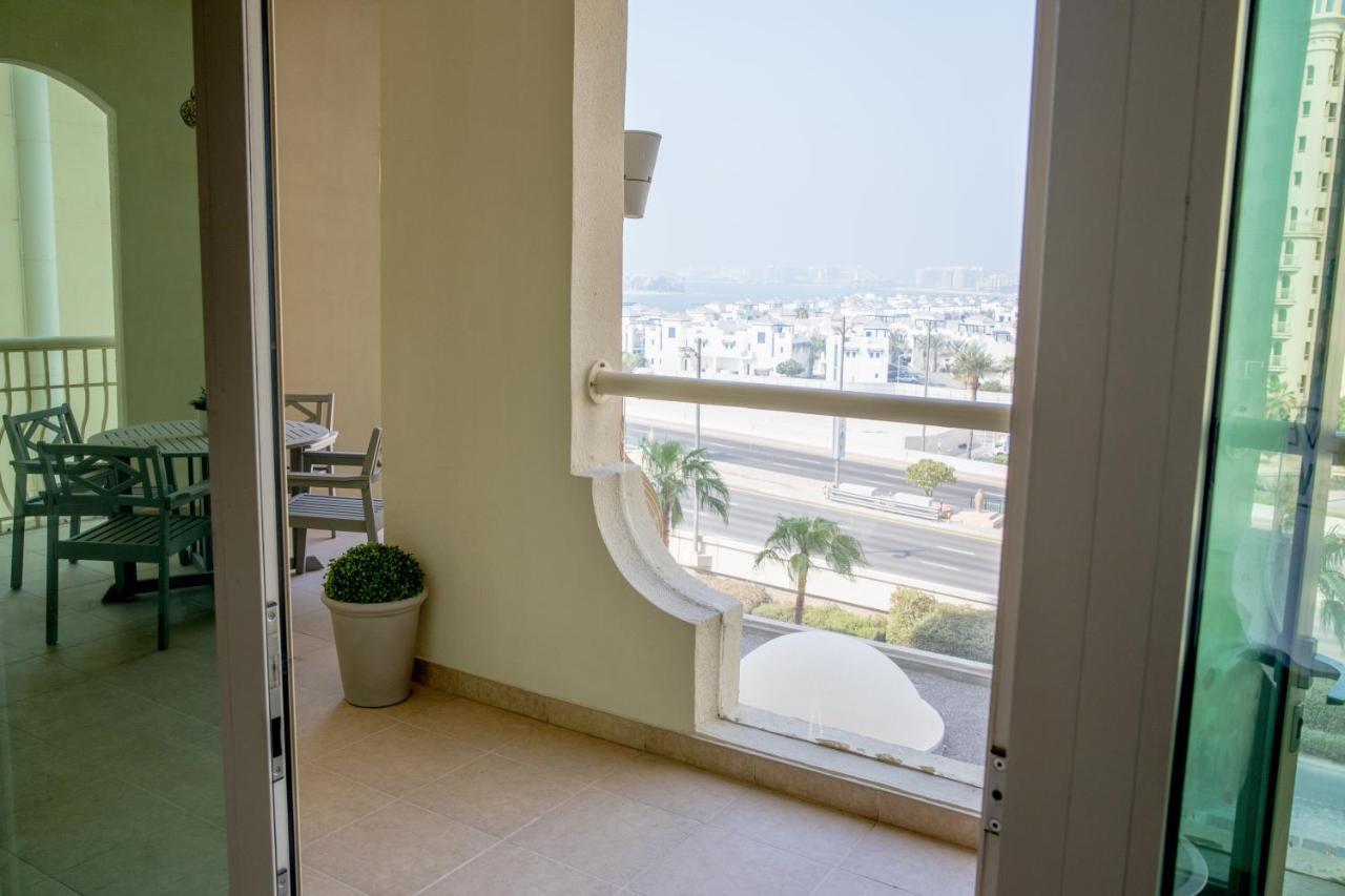 Appartamento 2Br On Palm Jumeirah Shoreline 15 - With Beach Access & A Complimentary Golf Dubai