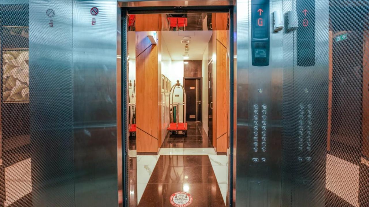 Residences - Serviced Al Barsha Apartahotel Dubái