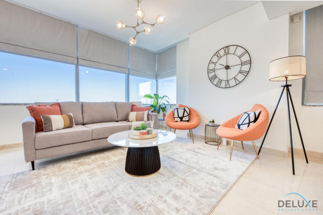 Limited Offer Stylish 1br With Balcony & Pool Access By Deluxe Homes Dubai