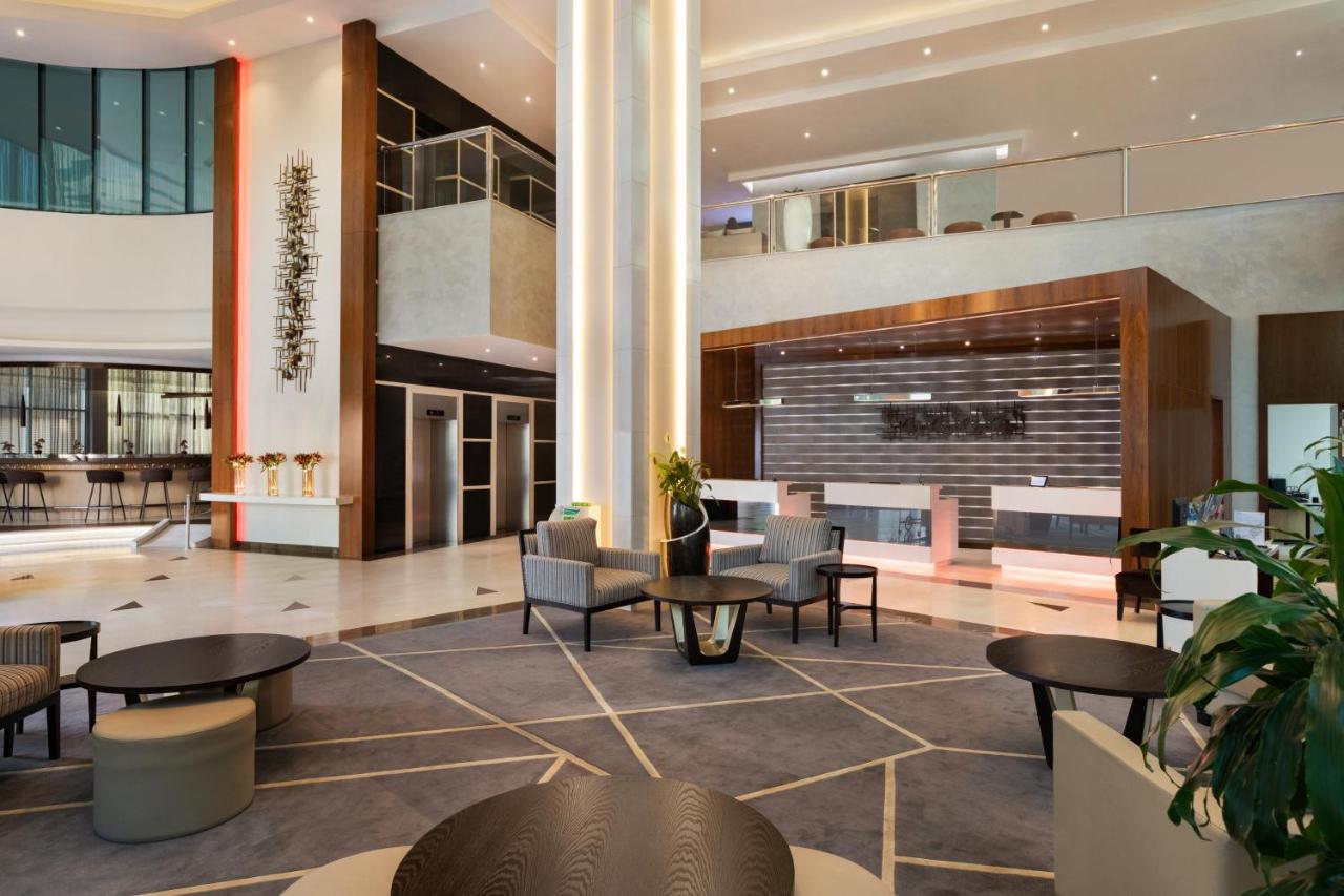 Ramada By Wyndham Barsha Heights Hotell