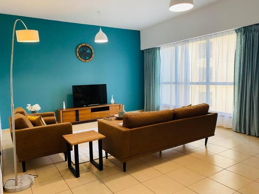 Apartamento Jovial At Jbr Dubái