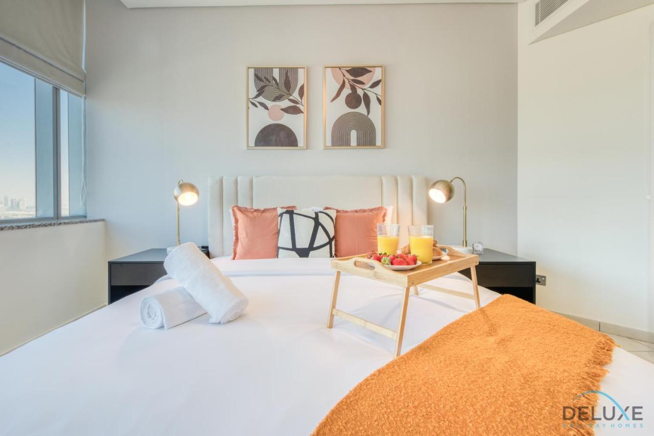 Limited Offer Stylish 1br With Balcony & Pool Access By Deluxe Homes * Dubai