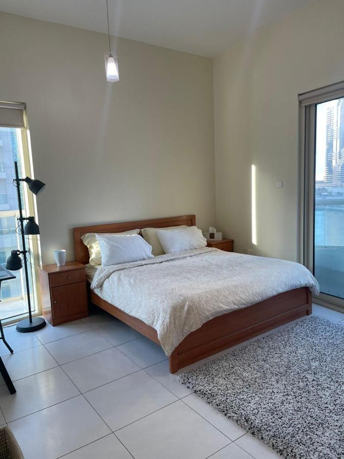 New!! Marina View - Recently Renovated Apartemen