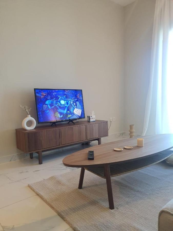Cozy 1-bedroom In South With Pool Lejlighed Dubai