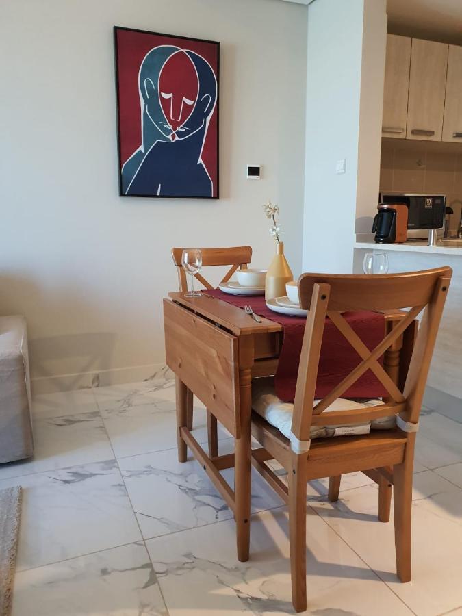 Cozy 1-bedroom In South With Pool Lejlighed Dubai