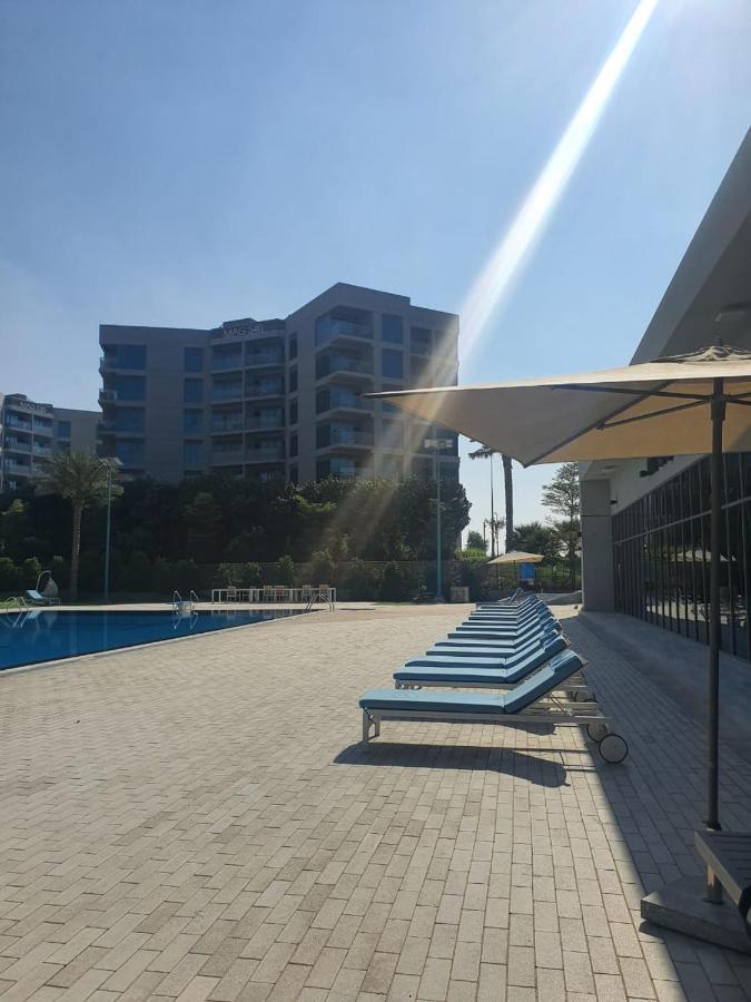 Cozy 1-bedroom In South With Pool Dubai