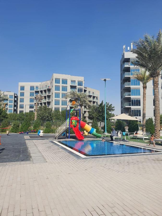 Cozy 1-bedroom In South With Pool * Dubai