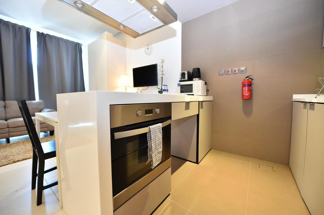 Cozy Studio Apt In Marina - Near Metro, Beach & Mall Apartamento Dubái