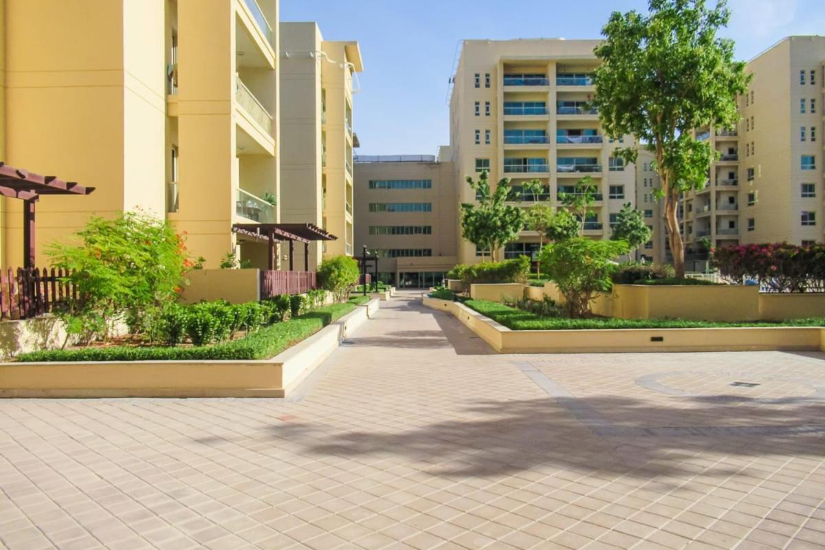 Apartment Frank Porter - Al Dhafrah, The Greens