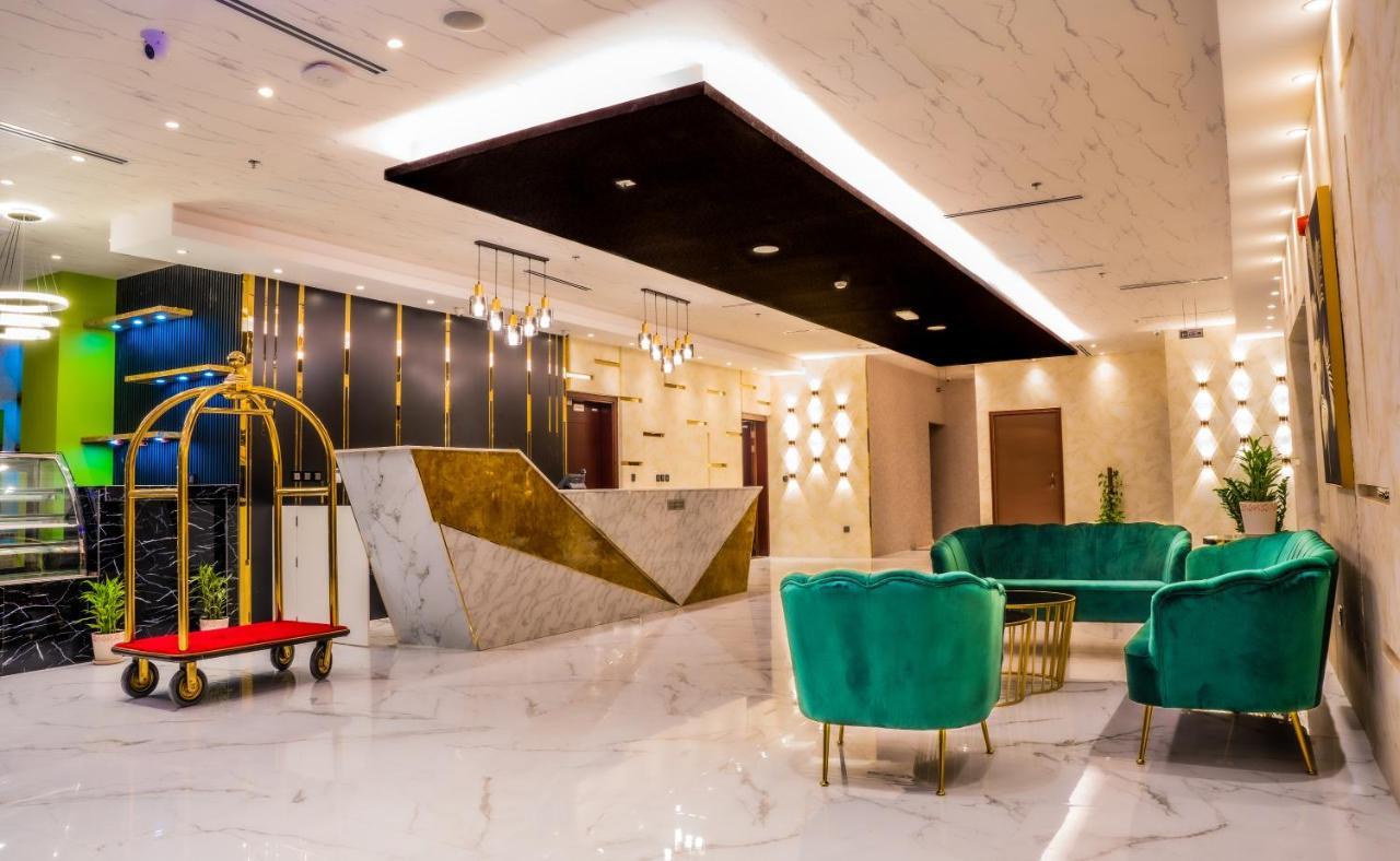 Hotel Raha Grand 3*